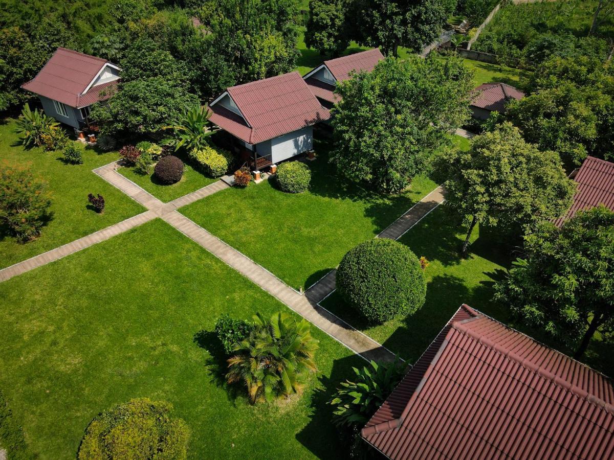 Bearlinbungalow Vang Vieng Exterior photo
